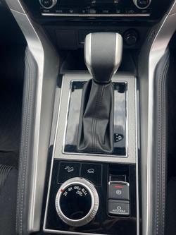 2024 Mitsubishi Pajero Sport GLS