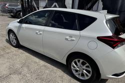 2016 Toyota Corolla Ascent Sport ZRE182R Crystal Pearl