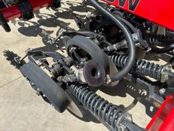 0 SERAFIN ECOSOW SINGLE DISC NARROWFOLD SEEDER WITH BALDAN UNITS USED RED