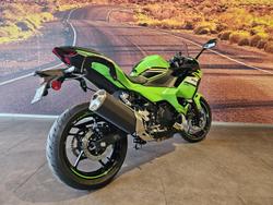 2025 Kawasaki Ninja 500 SE KRT Edition (EX500J) Ninja Green