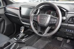 2025 Isuzu D-MAX BLADE