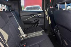 2025 Isuzu D-MAX X-RIDER