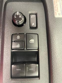 2022 Toyota Hiace GDH320R French Vanilla