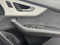 2025 Audi Q8 TDI 210kW S line