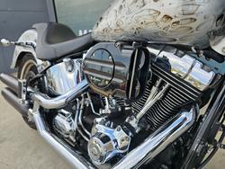 2011 HARLEY-DAVIDSON FLSTF FAT BOY Silver