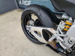 2021 APRILIA RSV4 RR GREY