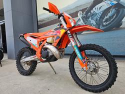 2025 Ktm 300 EXC CHAMPIONS EDITION Orange