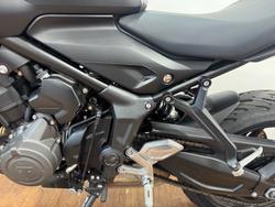 2022 Triumph TRIDENT 660 SILVER