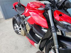 2021 DUCATI STREETFIGHTER V4 Red