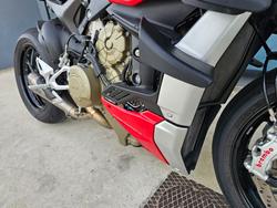 2021 DUCATI STREETFIGHTER V4 Red