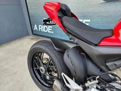2021 DUCATI STREETFIGHTER V4 Red