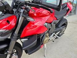 2021 DUCATI STREETFIGHTER V4 Red