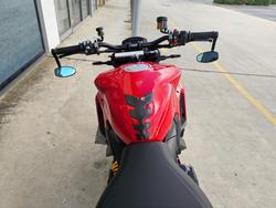 2022 DUCATI STREETFIGHTER V2 Red