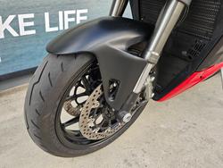 2022 DUCATI STREETFIGHTER V2 Red