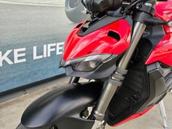 2022 DUCATI STREETFIGHTER V2 Red