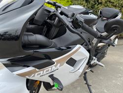 2025 CFMOTO 2025 CF MOTO 500CC 500SR VOOM ABS NEBULA WHITE