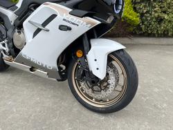 2025 CFMOTO 2025 CF MOTO 500CC 500SR VOOM ABS NEBULA WHITE