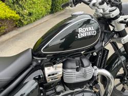 2025 Royal Enfield SUPER METEOR 650 Interstella Green