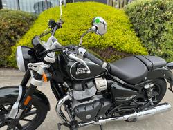 2025 Royal Enfield SUPER METEOR 650 Interstella Green