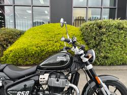 2025 Royal Enfield SUPER METEOR 650 Interstella Green