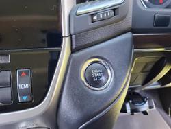 2017 Toyota Landcruiser VX VDJ200R 4X4 Dual Range Crystal Pearl