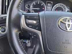 2017 Toyota Landcruiser VX VDJ200R 4X4 Dual Range Crystal Pearl