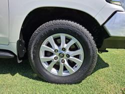 2017 Toyota Landcruiser VX