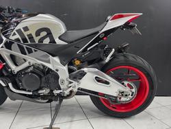 2019 APRILIA TUONO V4 FACTORY Black