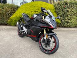 2026 CFMOTO 2026 Cf Moto 450CC 450SR Zircon Black With Velocity Grey