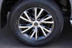 2025 Isuzu D-MAX LS-U