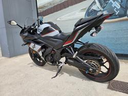 2018 Yamaha YZF-R3 Black