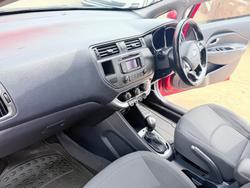 2014 Kia Rio Si UB MY14 Signal Red