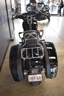 2024 Harley-davidson FLSB SPORT GLIDE (107) VIVID BLACK