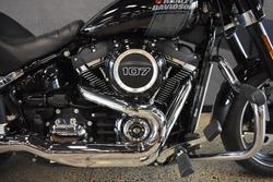 2024 Harley-davidson FLSB SPORT GLIDE (107) VIVID BLACK
