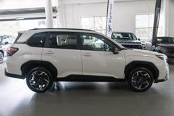 2025 Subaru Forester Touring S6 MY26 AWD Crystal White