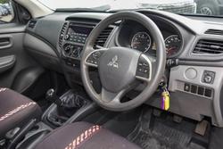 2016 Mitsubishi Triton GLX