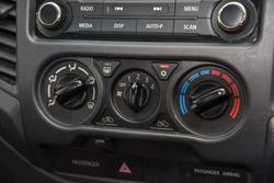 2016 Mitsubishi Triton GLX