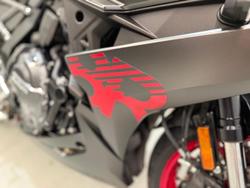 2025 Suzuki GSX-8R GSX-R Black