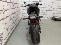 2025 Suzuki GSX-8R GSX-R Black