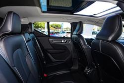 2023 Volvo XC40 Ultimate B4 Bright