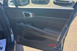 2025 Kia Sorento Sport