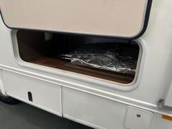 2015 Avida Esperance