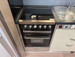 2015 Avida Esperance