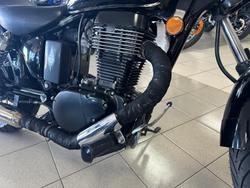 2017 Suzuki Boulevard S40 (LS650) Boulevard Black