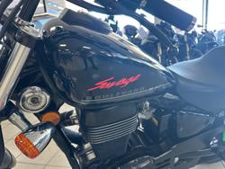 2017 Suzuki Boulevard S40 (LS650) Boulevard Black