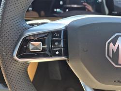 2025 MG HS Essence AS33 MY25 Pearl White