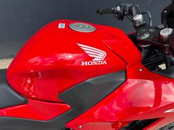 2015 Honda CBR300R RED/WHITE