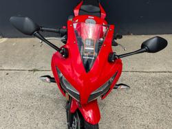 2015 Honda CBR300R RED/WHITE
