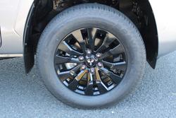 2025 Mitsubishi Triton GLX-R