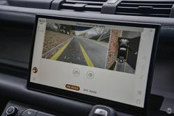 2024 Land Rover Defender 110 P400e X-Dynamic HSE